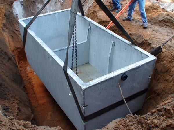 Sevierville Plumber Septic Tank Installation_edited-1